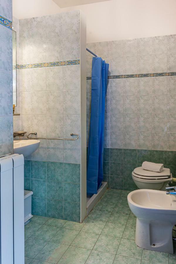 Oleandri Suite Hotel Vada Eksteriør billede